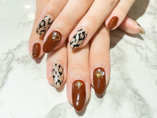 HAND-108