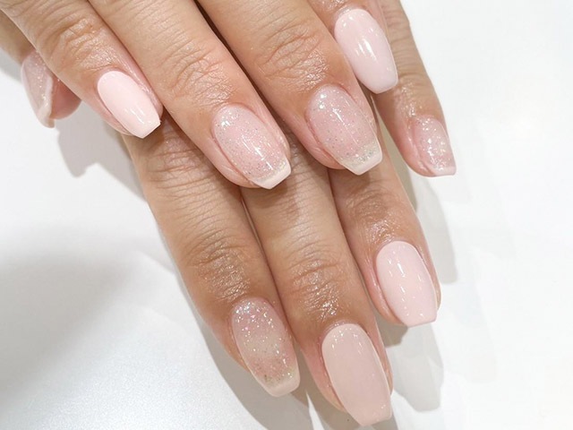 HAND-136