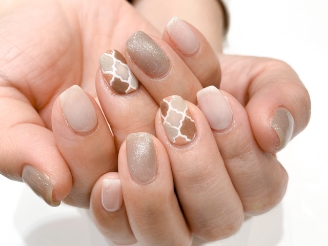 HAND-16